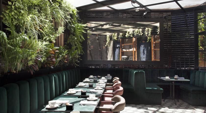 Hotel The Corner Townhouse 4*