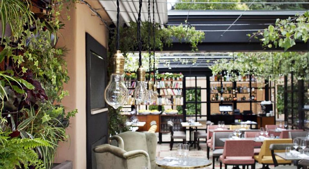The Corner Townhouse 4*