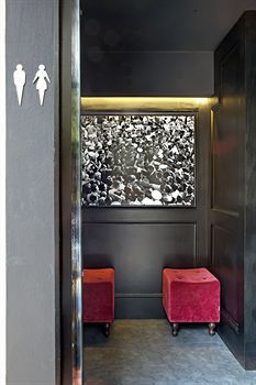 The Corner Townhouse 4*